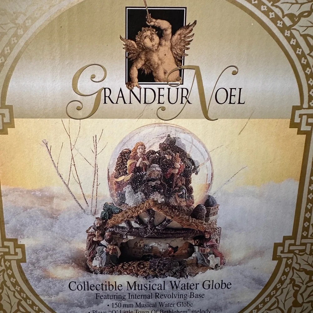 Vintage 1999 Grandeur Noel Musical Nativity Water Globe - 150mm Revolving Base